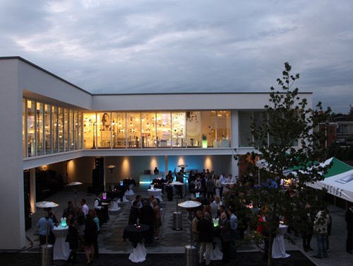 2011 - Lucide establece sus oficinas centrales en Bisschoppenhoflaan, Amberes.